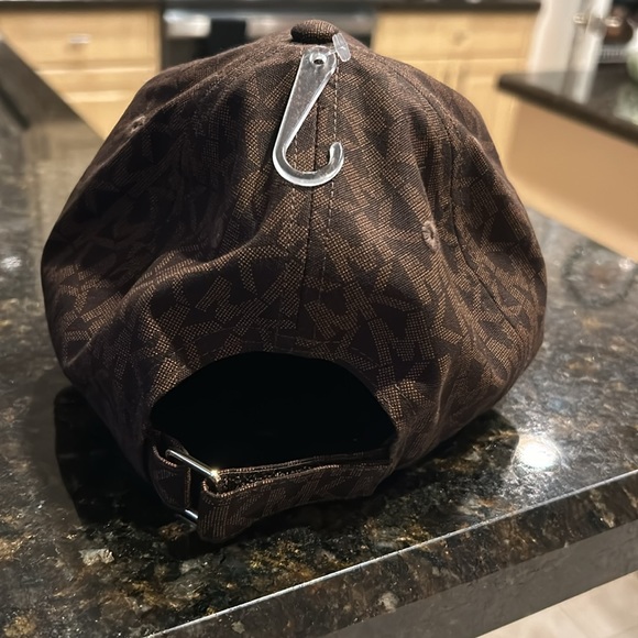BNWT Michael Kors MK Logo cap - Picture 6 of 6